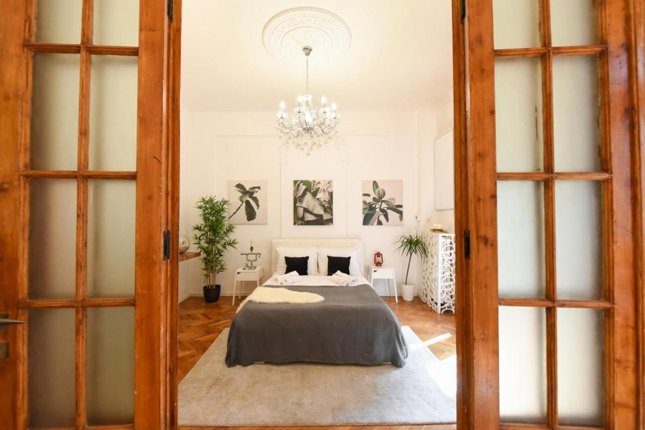 Apartmán Love.Travel.Explore ♥️Apt W/ Balcony In Old Town Bukurešť Exteriér fotografie